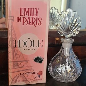 Lancome Idole Emily in Paris